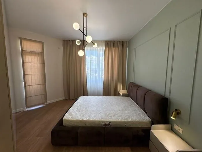 Квартира 95 м² с 3 комнатами в Сабуртало 4