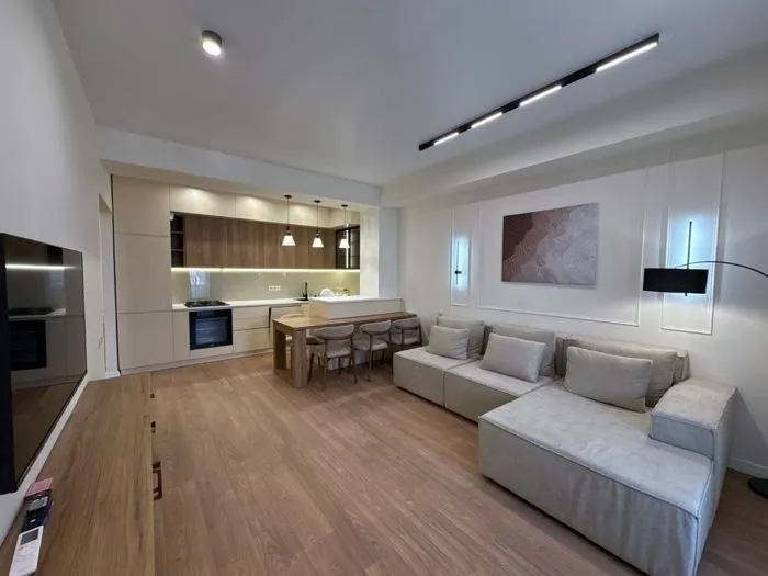 Квартира 95 м² с 3 комнатами в Сабуртало 2