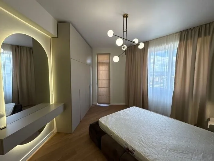 Квартира 95 м² с 3 комнатами в Сабуртало 5