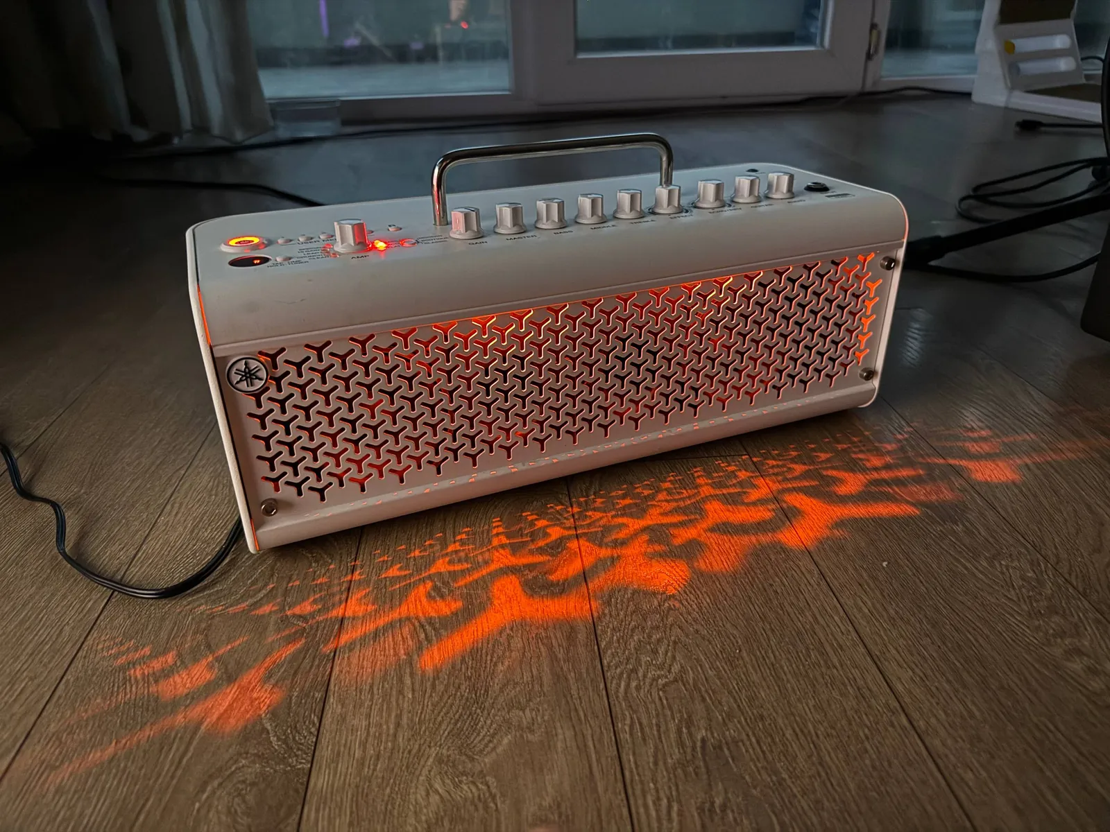 Усилитель для гитары Yamaha THR30II 1