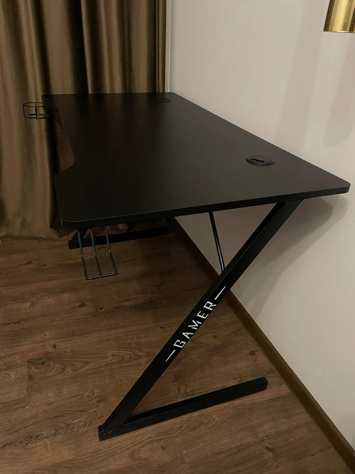 Компьютерный игровой стол Jusk Gamer 2
