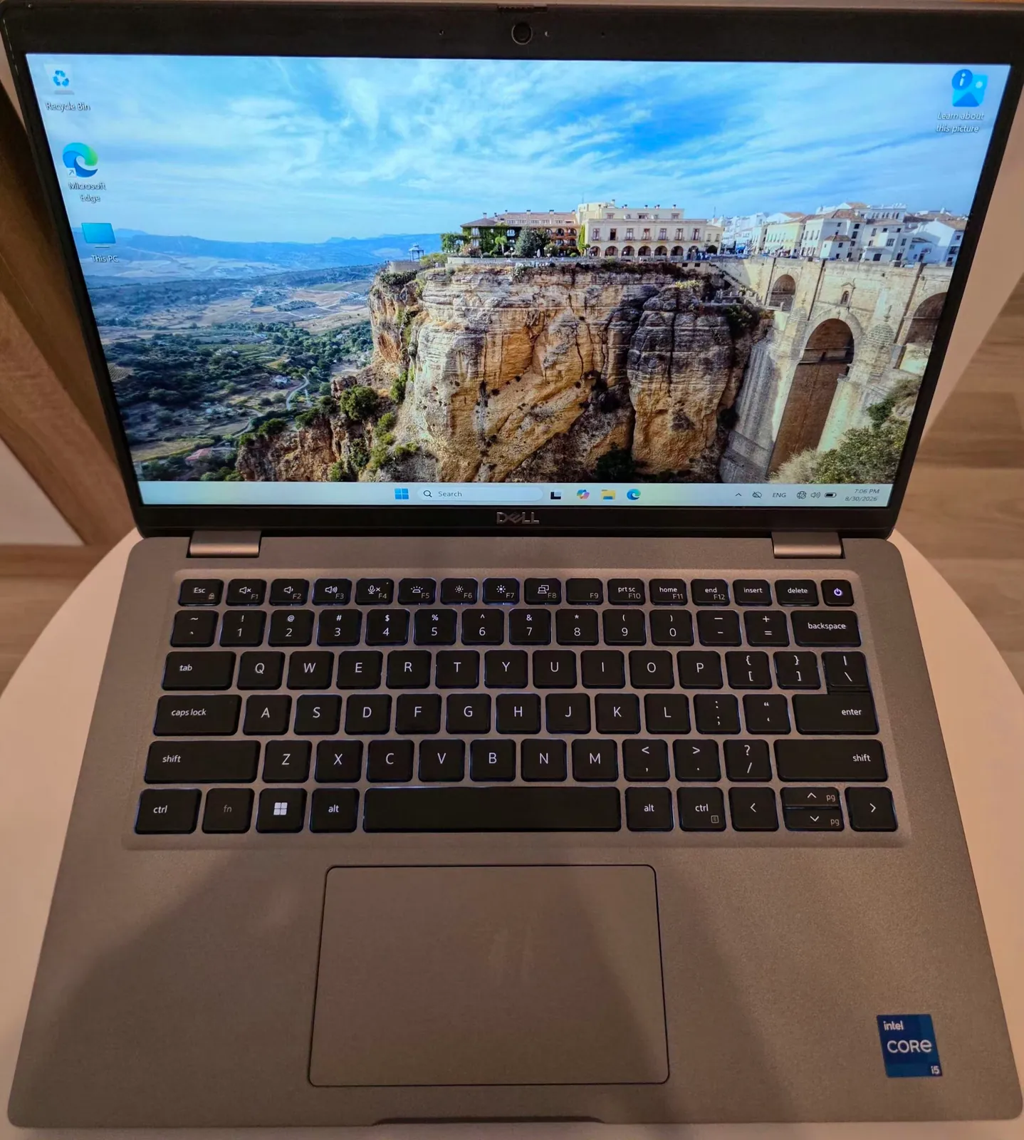 Ноутбук Dell Latitude 5430 и ретро консоль R36S 1
