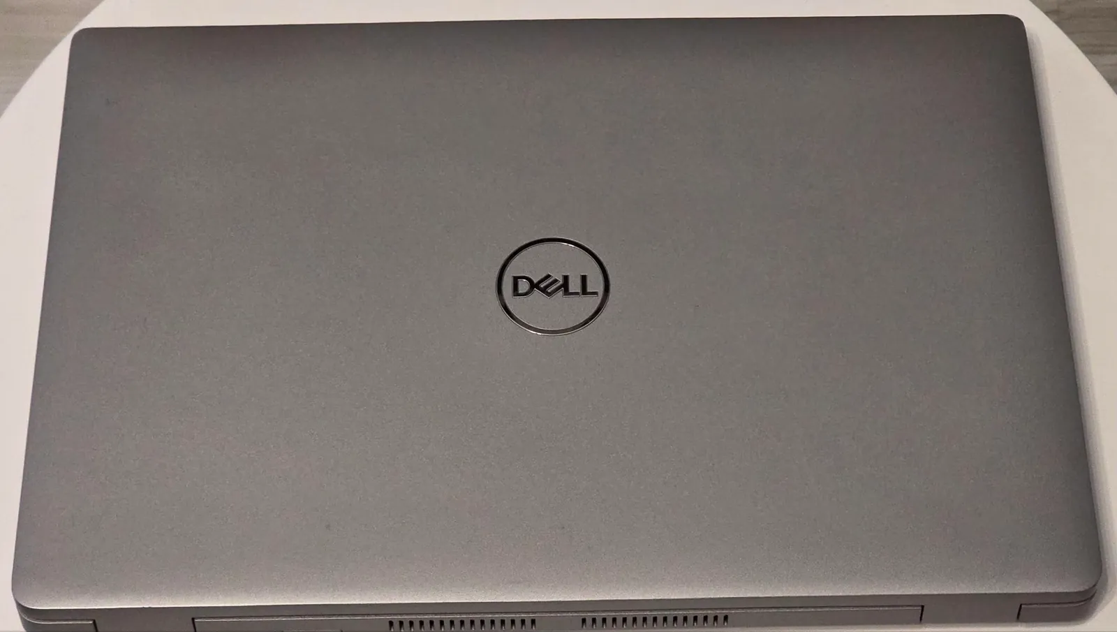 Ноутбук Dell Latitude 5430 и ретро консоль R36S 2