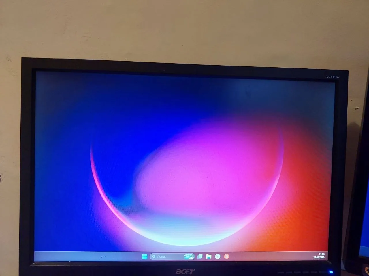 Два монитора Acer и Philips Full HD 3