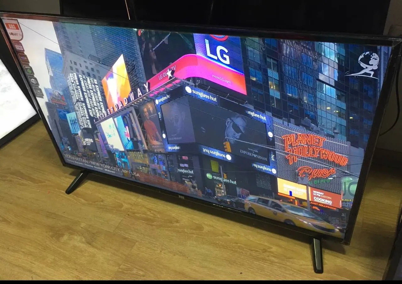 Телевизор Smart TV для дома 2