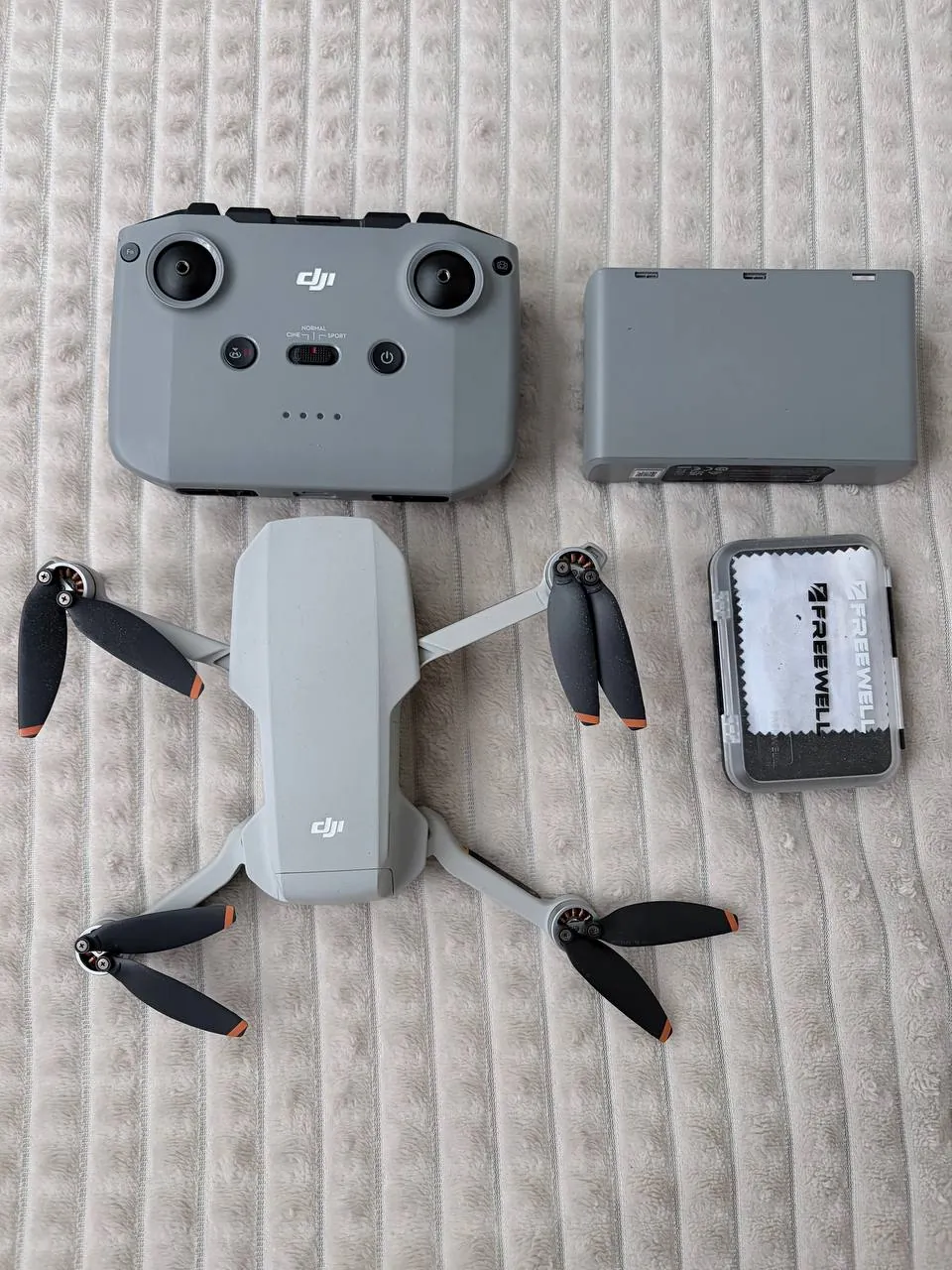 Дрон DJI Mini 2 Fly More Combo 1