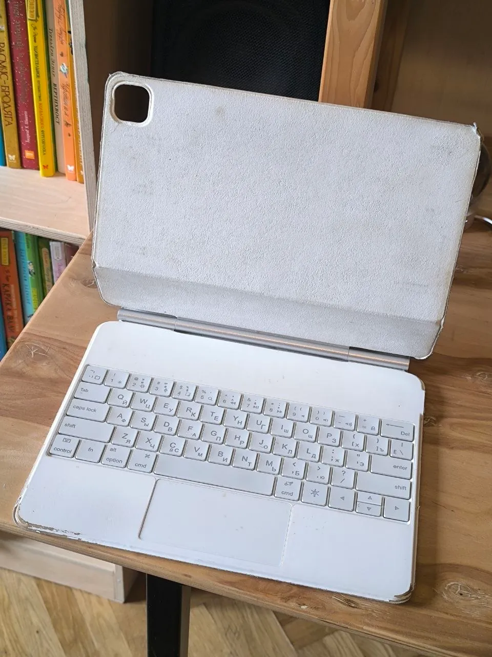 Клавиатура-чехол для iPad Pro 13 M4 2