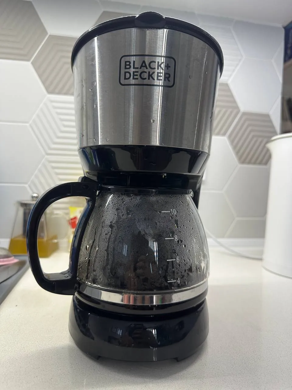 Капельная кофеварка Black+Decker DCM750S 1
