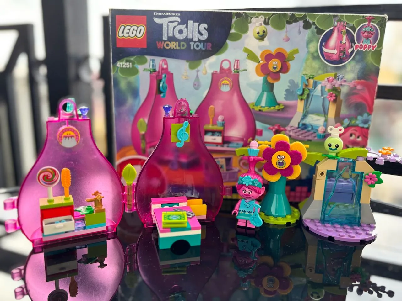 Наборы Lego Friends и Trolls три штуки 9