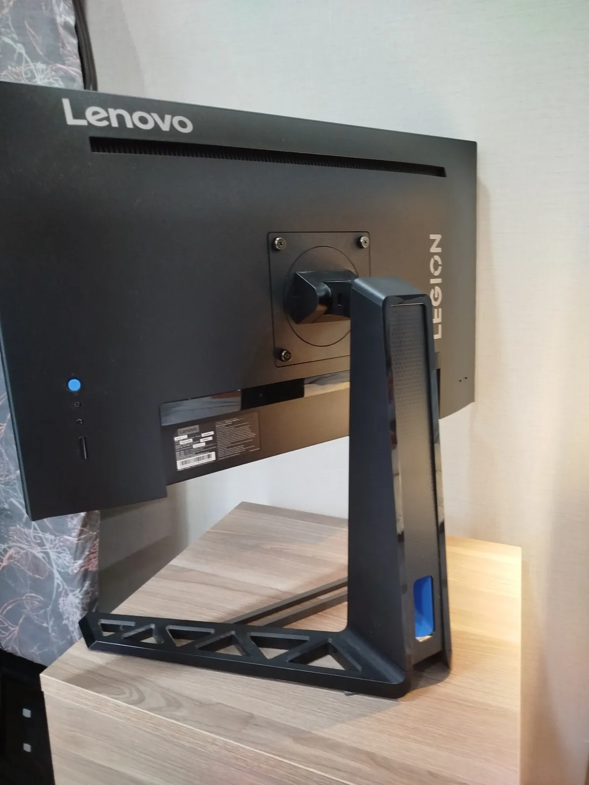 Монитор Lenovo Legion R25f-30 24 дюйма 2