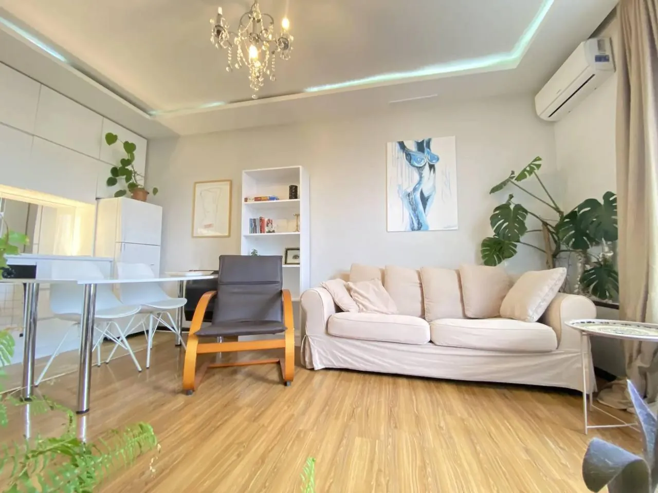 Квартира с балконом в Сабуртало, 40 м² 1