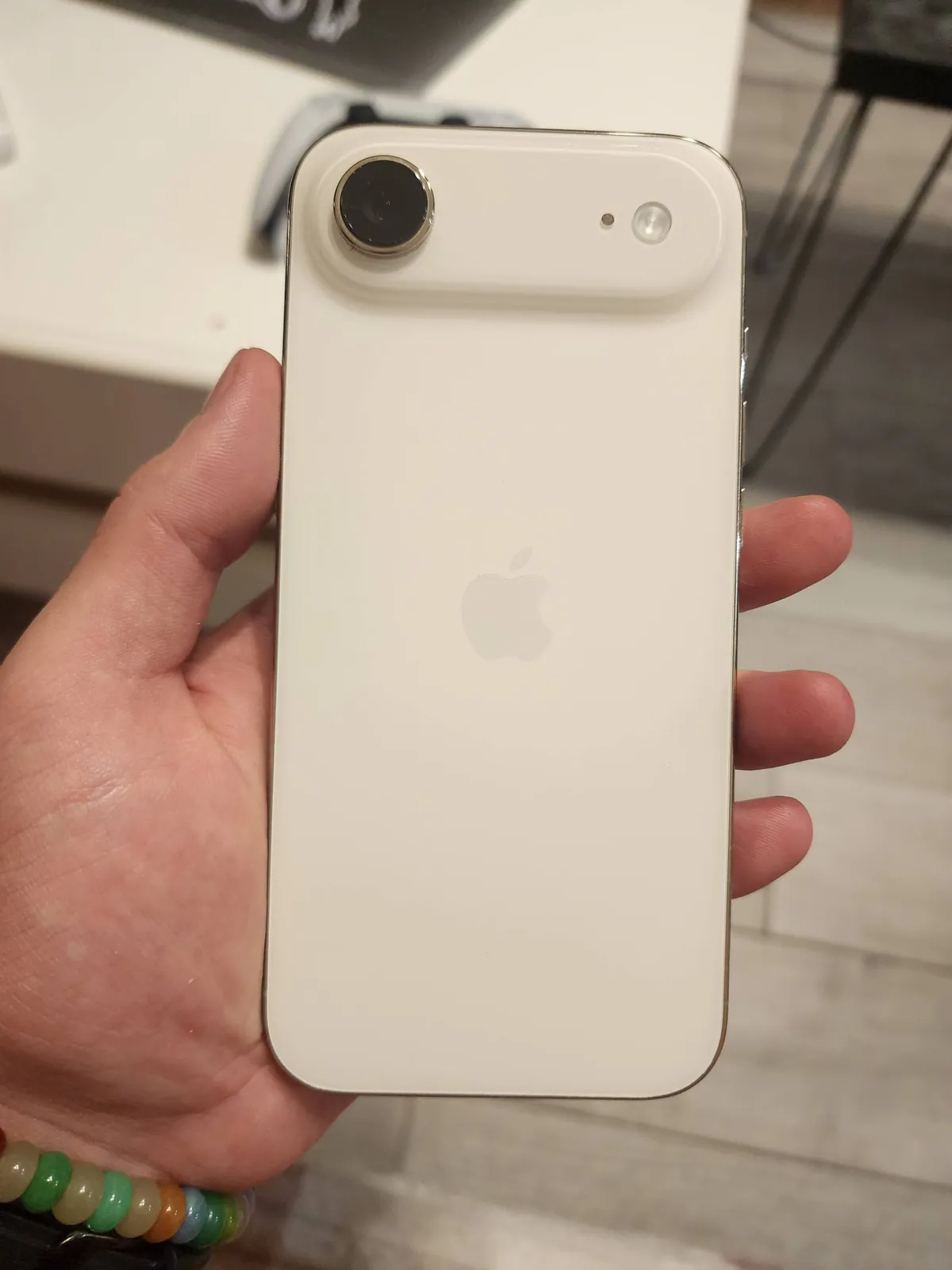 iPhone Air 256 ГБ eSIM 1