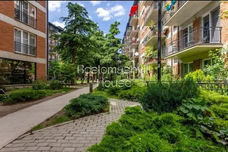 Квартира 45 м² с балконом в Сабуртало 7