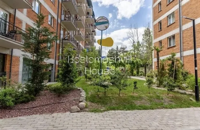 Квартира 45 м² с балконом в Сабуртало 8