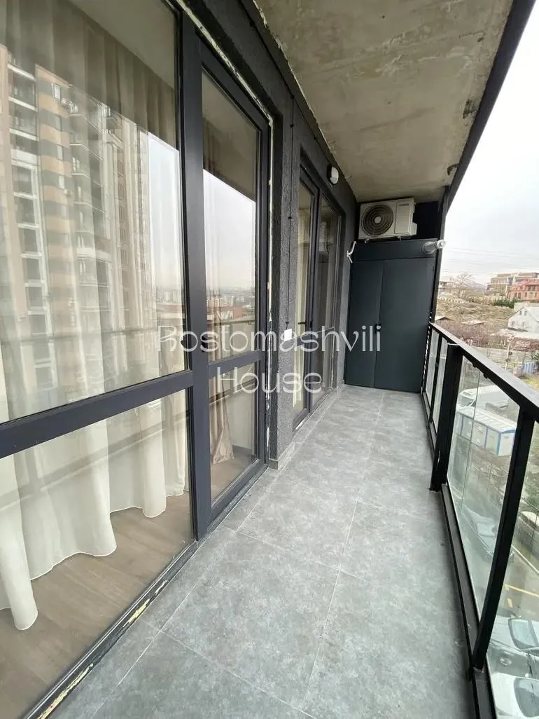 Квартира 55 м² с балконом в Ортачала 10
