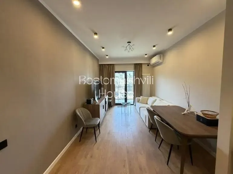 Квартира 75 м² на высоком этаже в Дидубе 1
