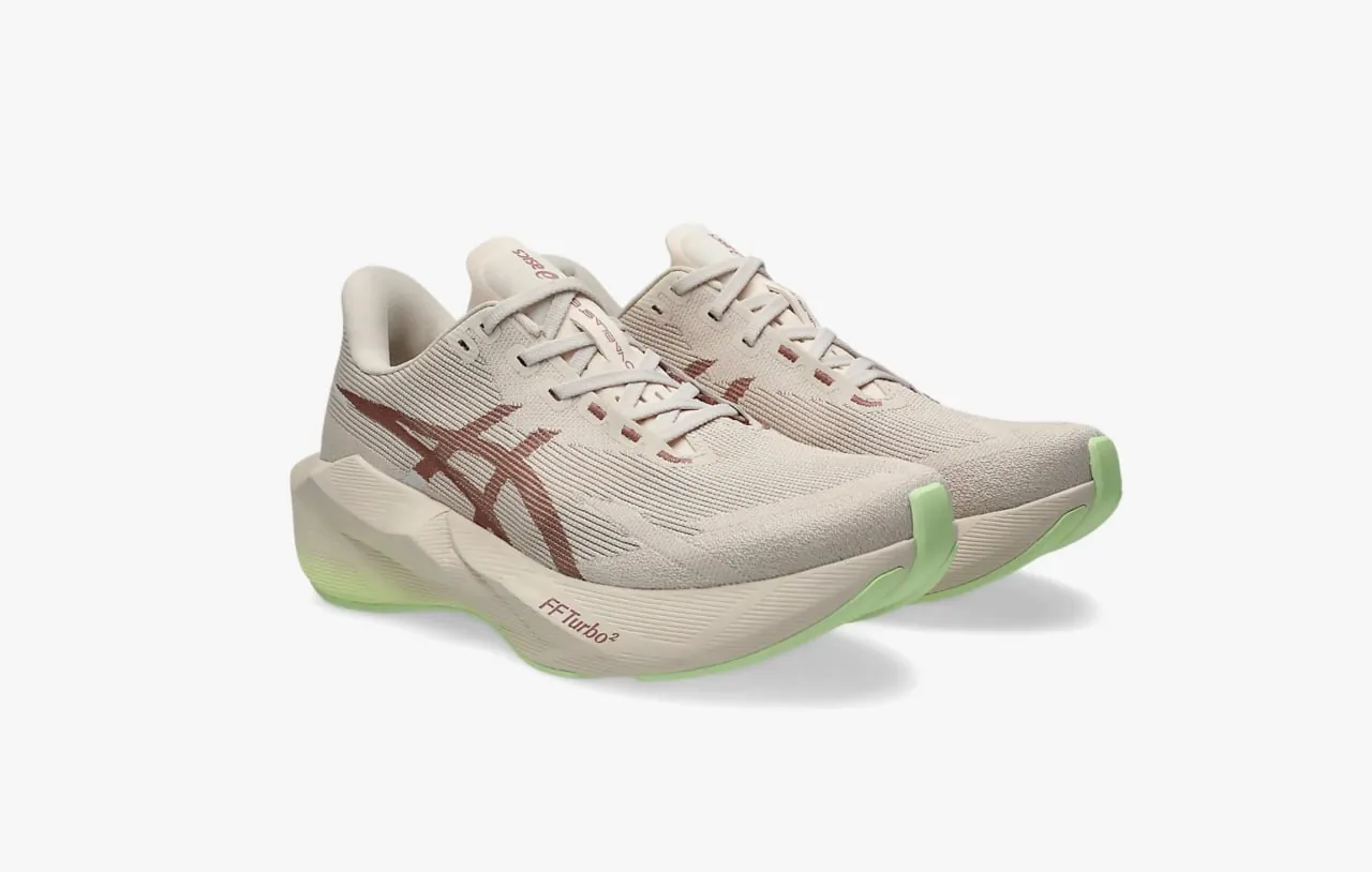 Кроссовки ASICS Novablast 6 мужские новые 1