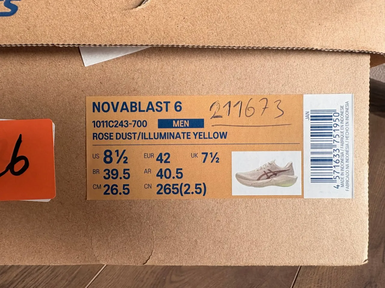 Кроссовки ASICS Novablast 6 мужские новые 6