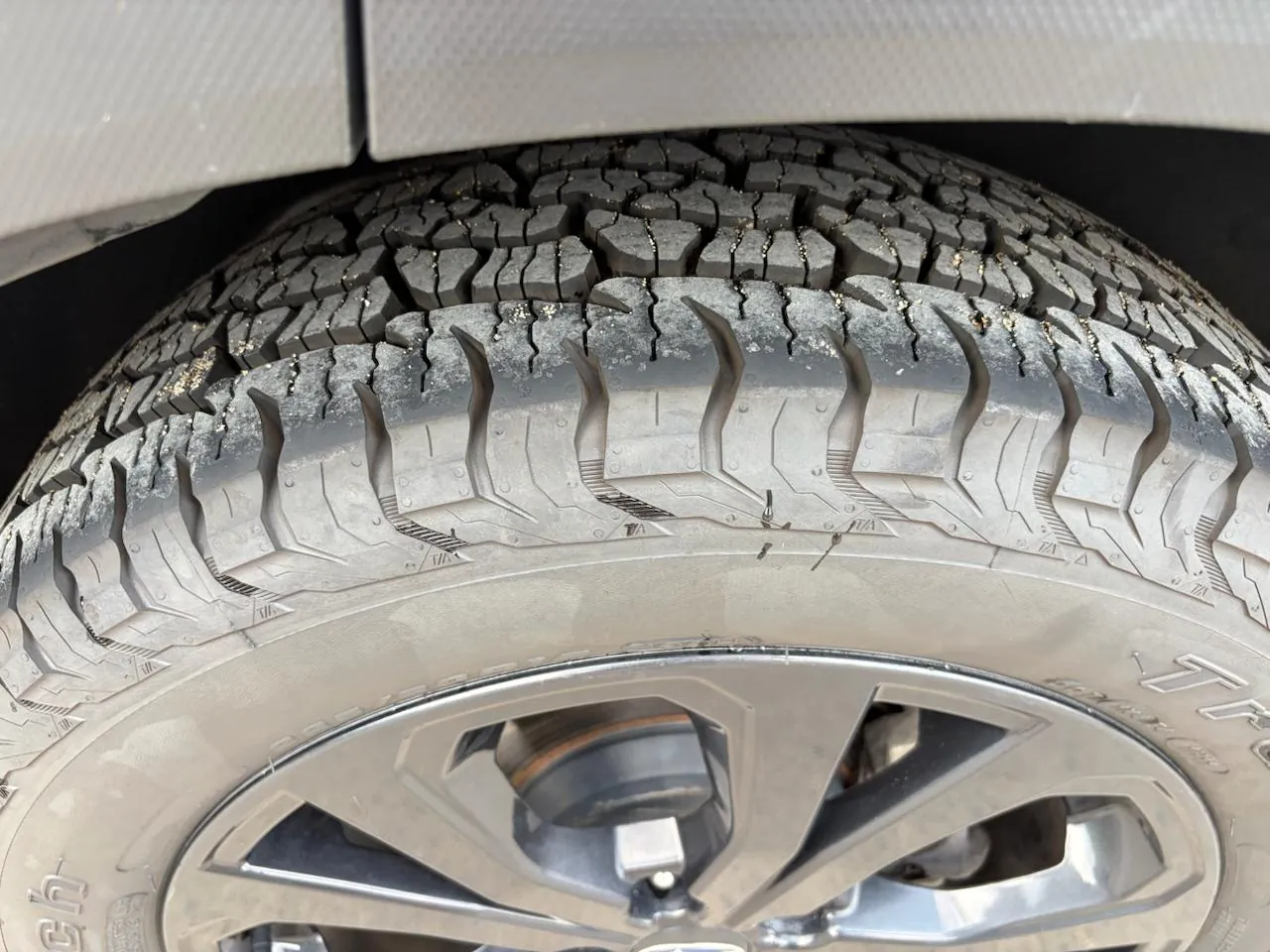 Комплект шин BFGoodrich Trail-Terrain 225/60 R18 2