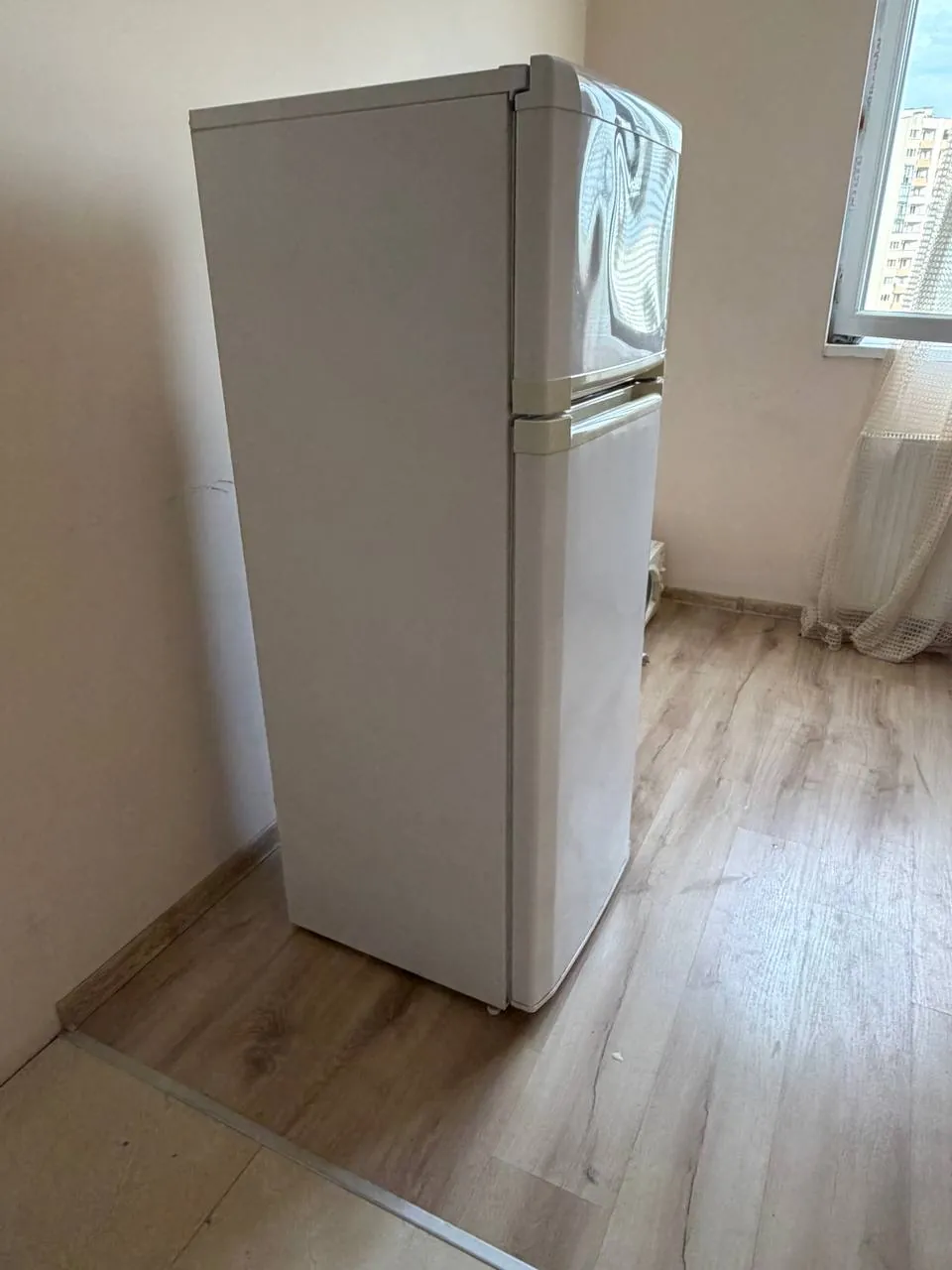 Холодильник Beko 143х54х54 см, полностью исправен 2