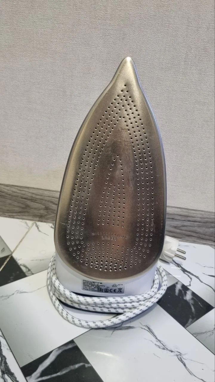 Утюг Rowenta и умные часы Samsung 1