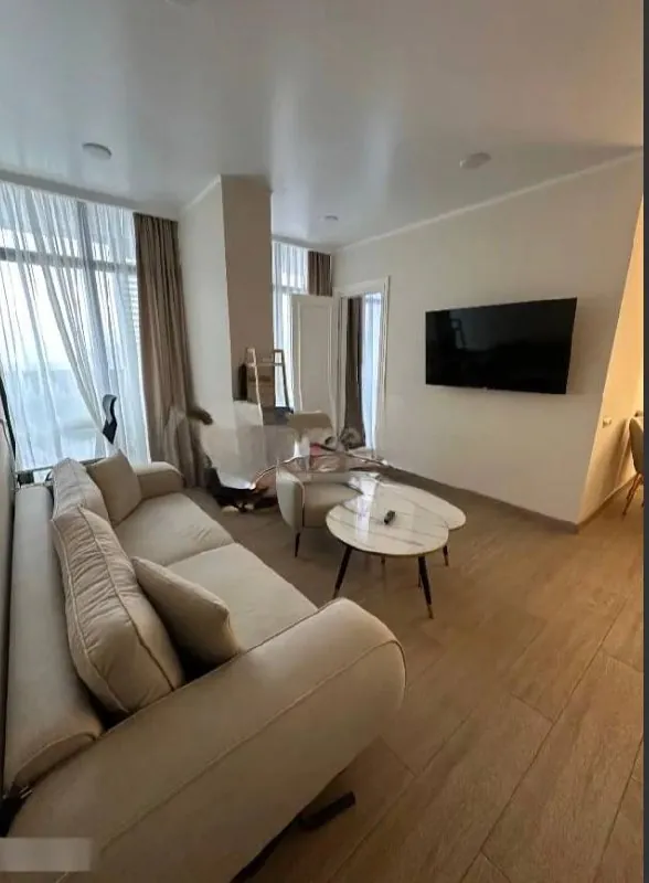 Трёхкомнатная квартира 80 м² в Батуми 5