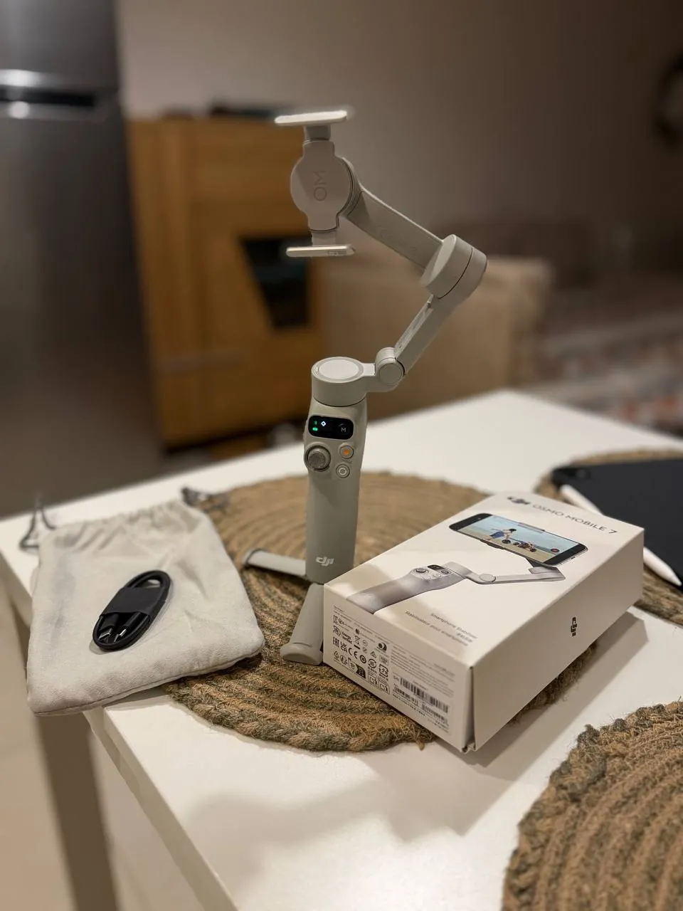 Стабилизатор DJI Osmo Mobile 7 в идеальном состоянии 2