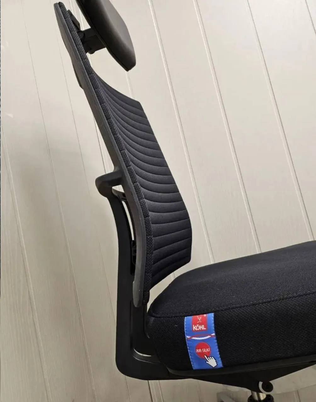 Офисное кресло Köhl Air-Seat эргономичное 3