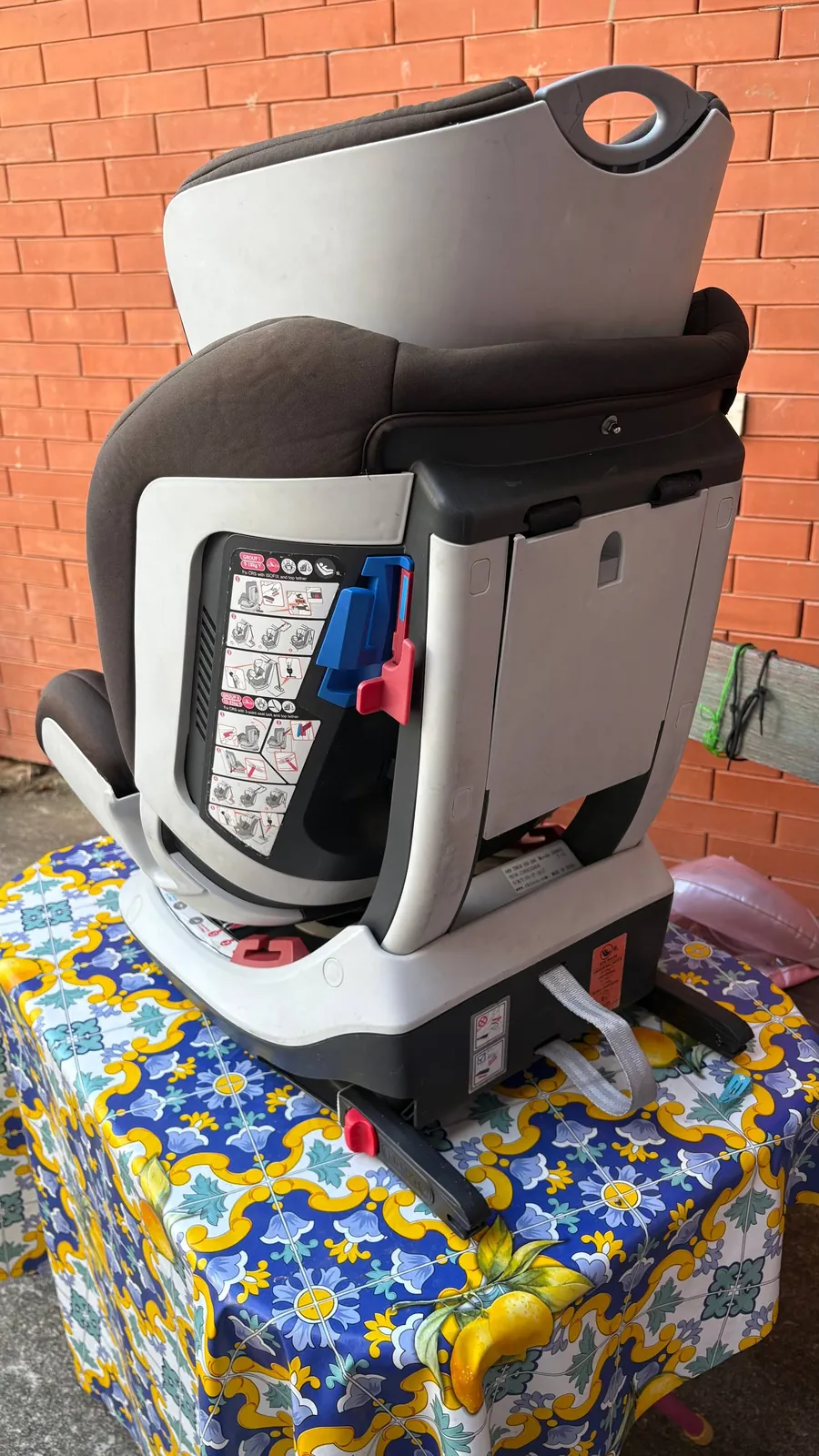 Автокресло Chicco 0-25 кг 2
