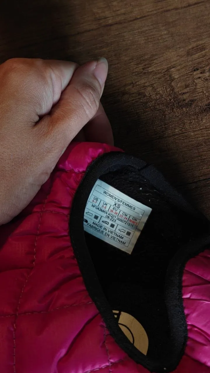 Тапки North Face маленького размера 2
