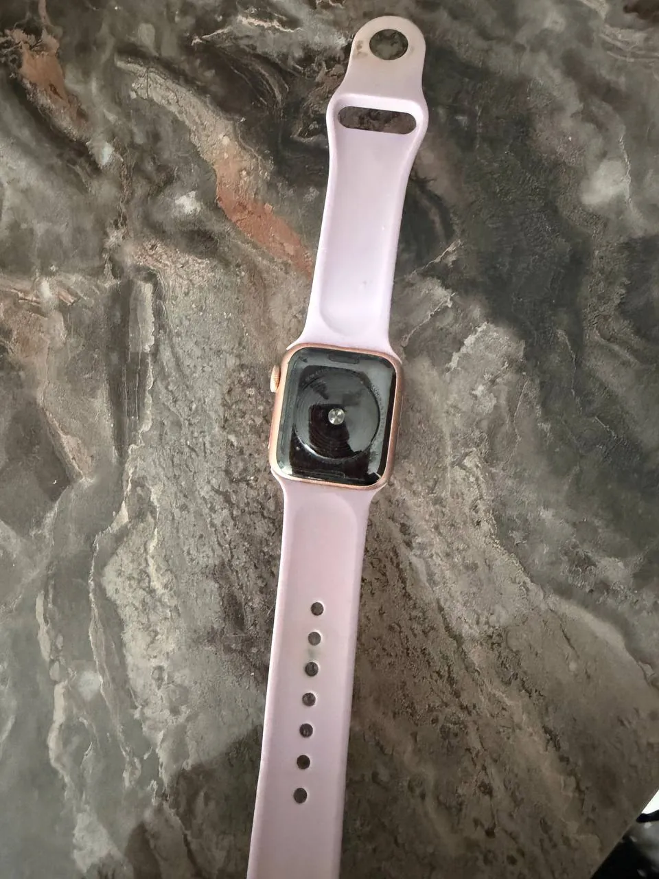 Apple Watch SE 40 мм с двумя ремешками 3