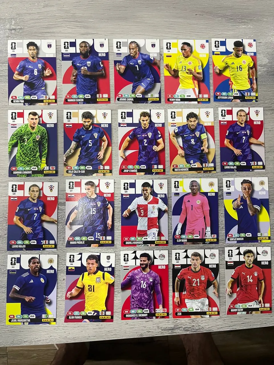 Коллекционные карточки Panini FIFA 2026 4