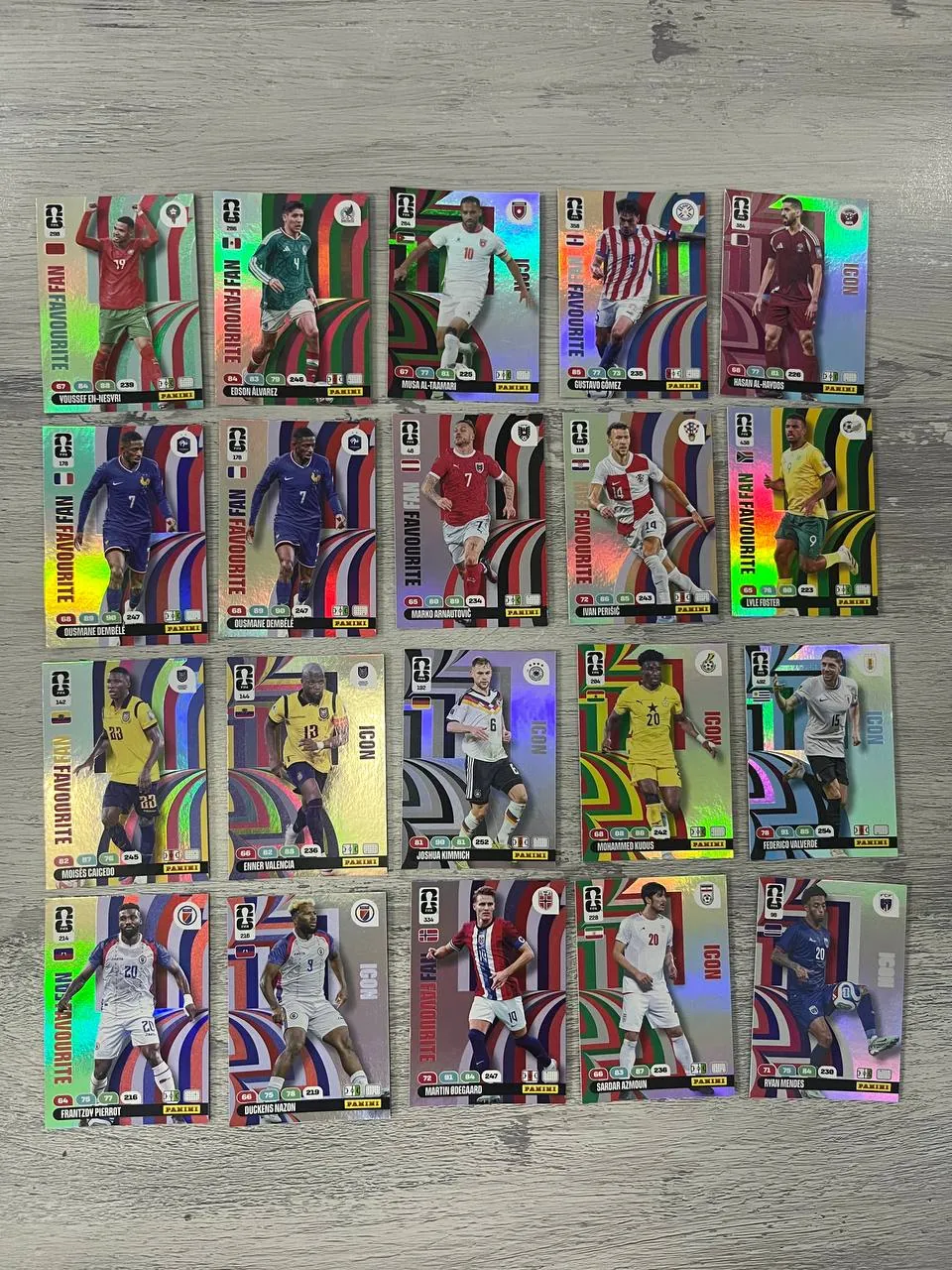 Коллекционные карточки Panini FIFA 2026 2