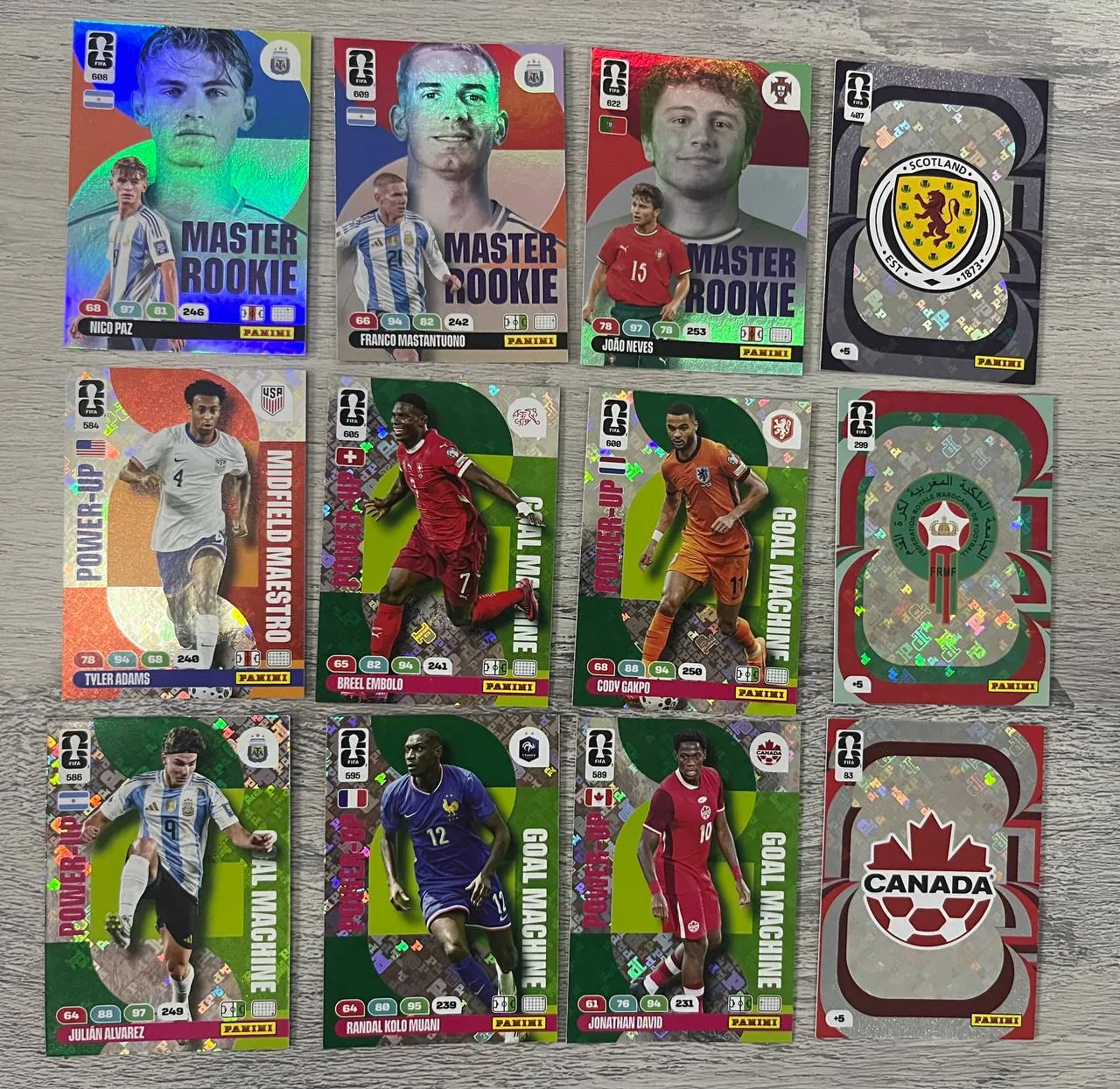 Коллекционные карточки Panini FIFA 2026 1