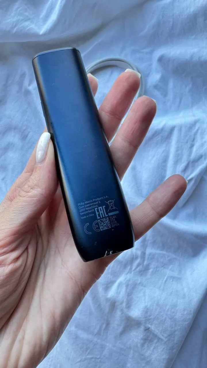 IQOS Iluma One с зарядным устройством 3