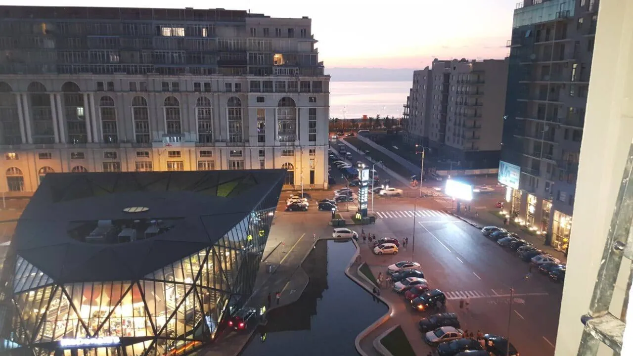 Квартира с видом на море в Батуми 10