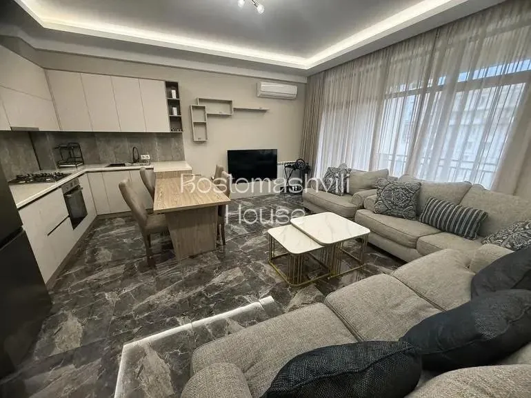 Квартира 67 м² с балконом в Сабуртало 2