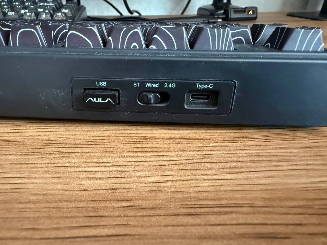 Механическая клавиатура AULA F75 с RGB-подсветкой 2