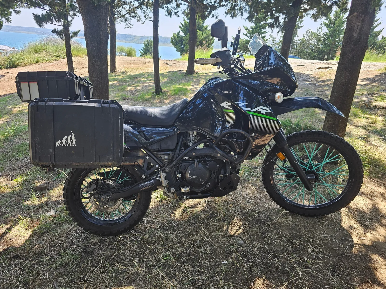 Мотоцикл Kawasaki KLR650 2015 года 1