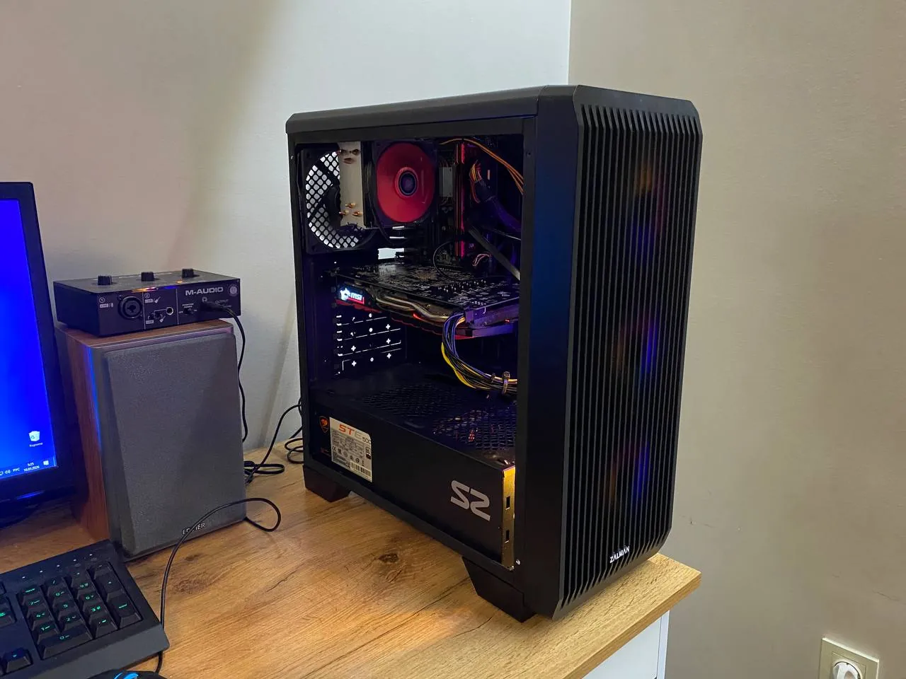 Игровой компьютер Intel i7-8700 и RX 570 в Тбилиси 2