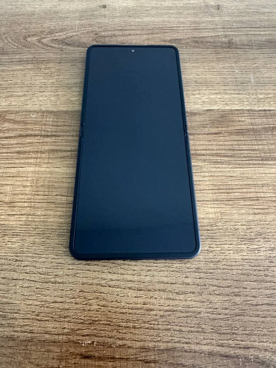 Samsung Galaxy Z Flip 7 256GB, состояние нового 2