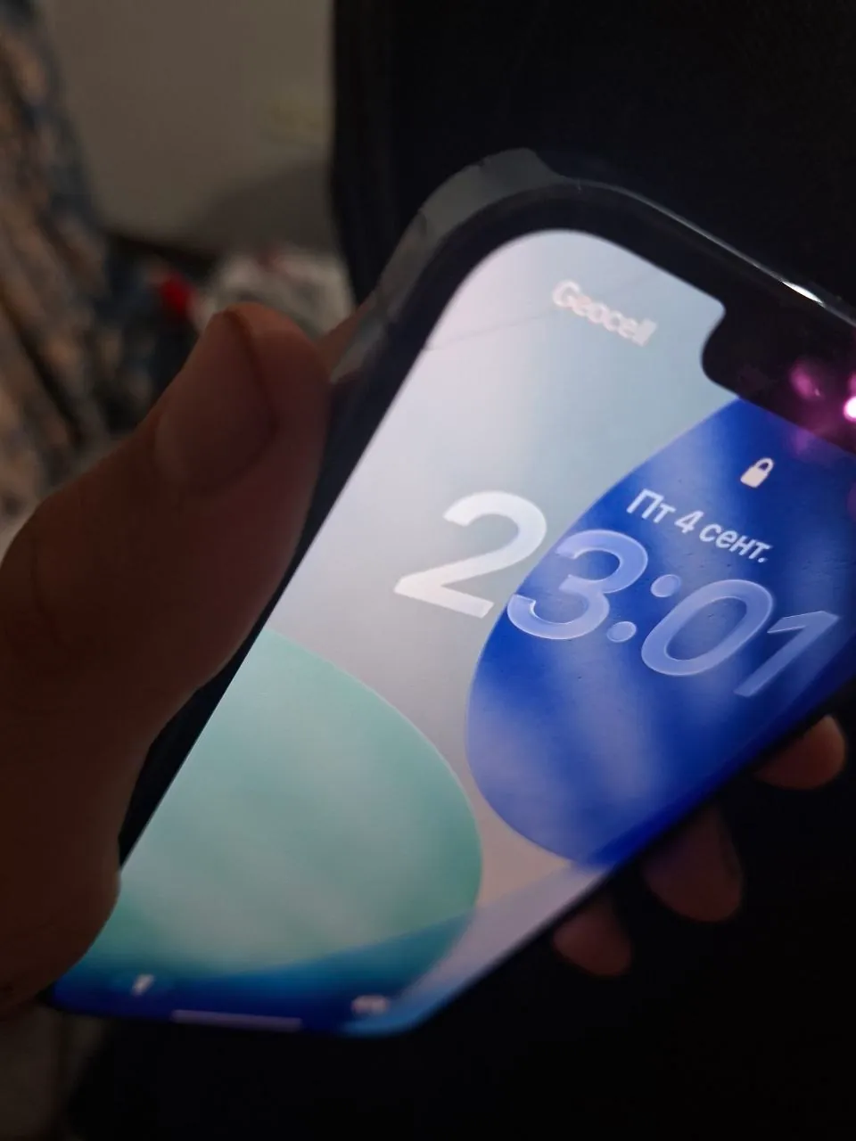 IPhone 13 Pro 256 ГБ с небольшой трещиной 1
