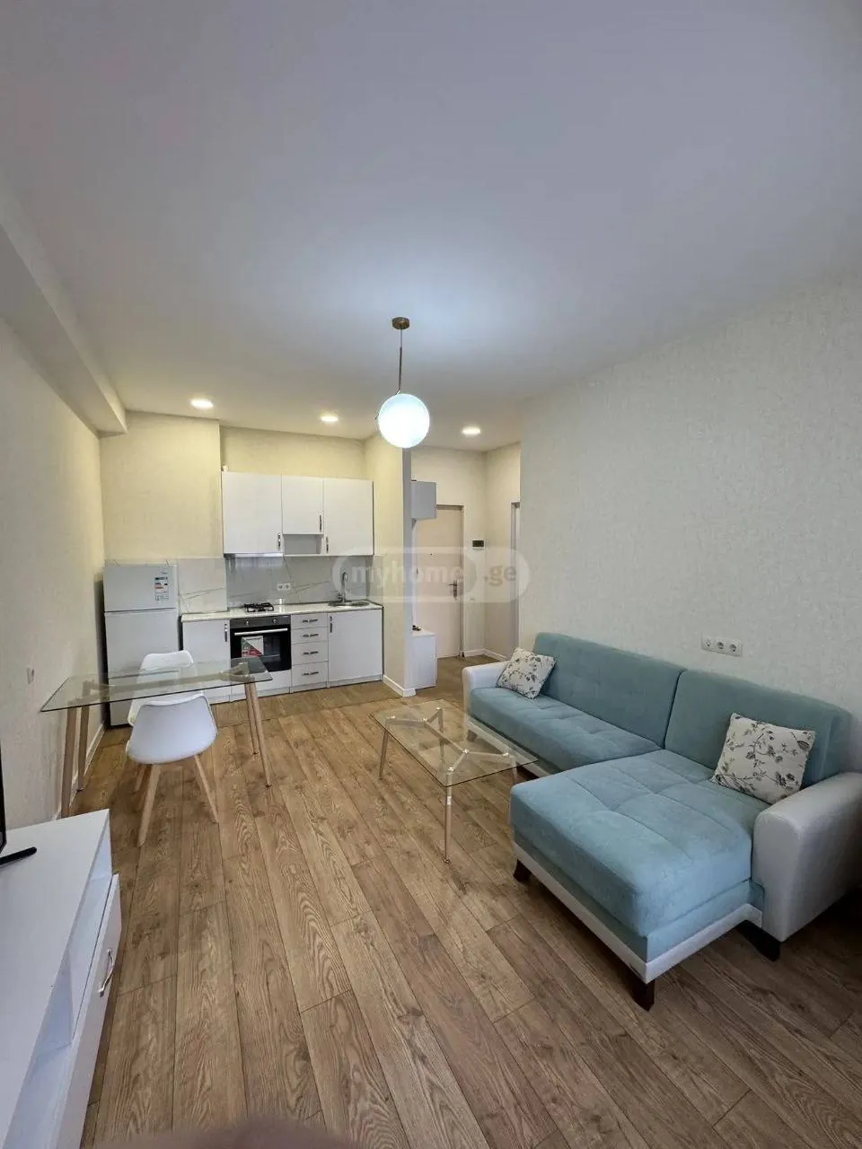 Квартира 55 м² с ремонтом в Дигомском массиве 9