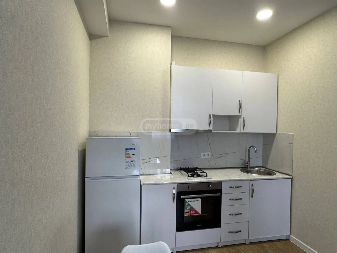 Квартира 55 м² с ремонтом в Дигомском массиве 3