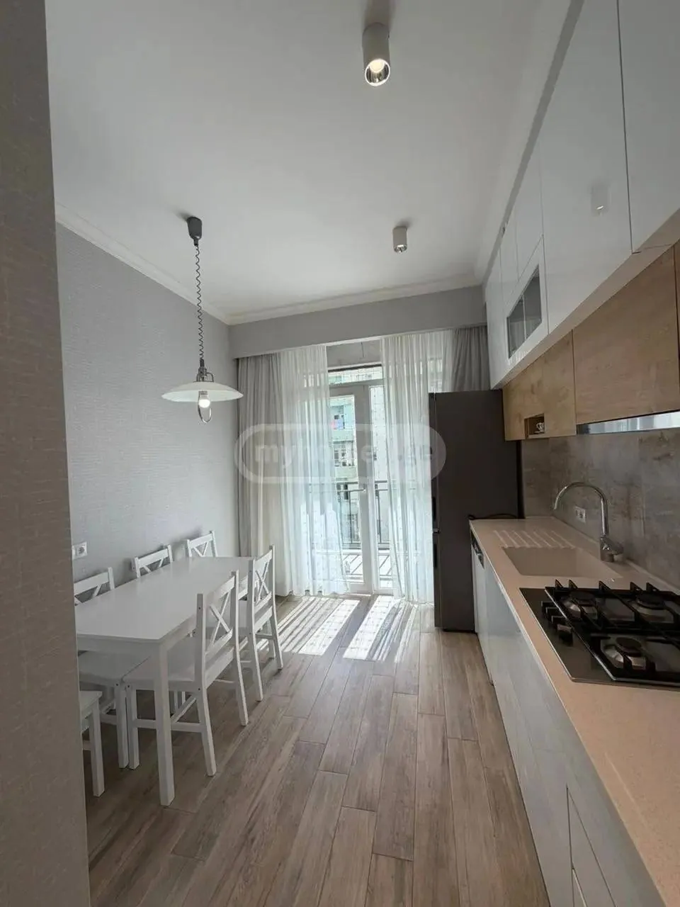 Квартира 80 м² у метро в Исани 9