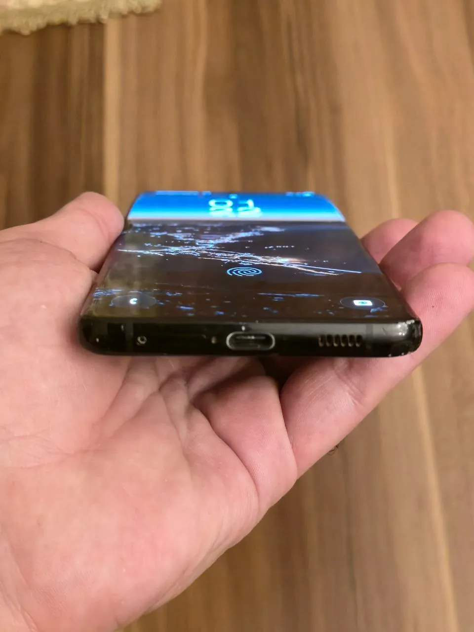 Samsung Galaxy S21 Ultra 12/256GB с треснутым экраном 2
