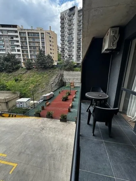 Квартира 57 м² с 2 комнатами в Сабуртало 10
