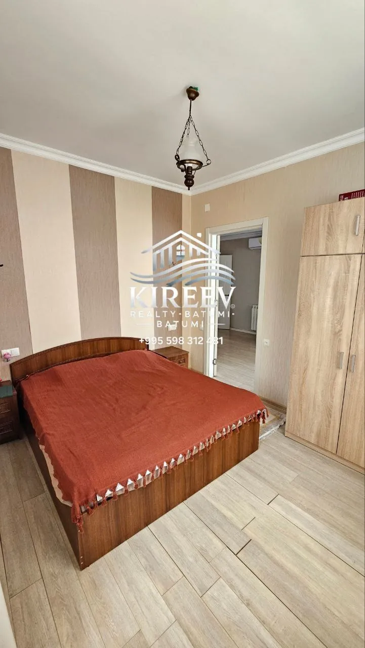 Квартира 70 м² на Инасаридзе в Батуми 5