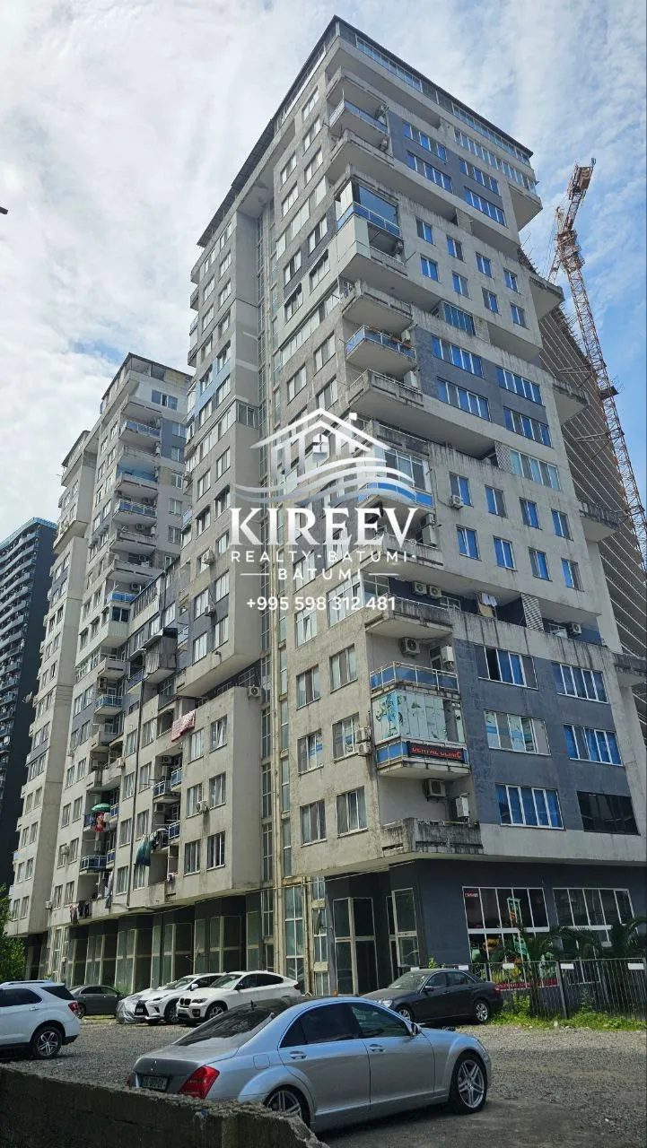 Квартира 70 м² на Инасаридзе в Батуми 4