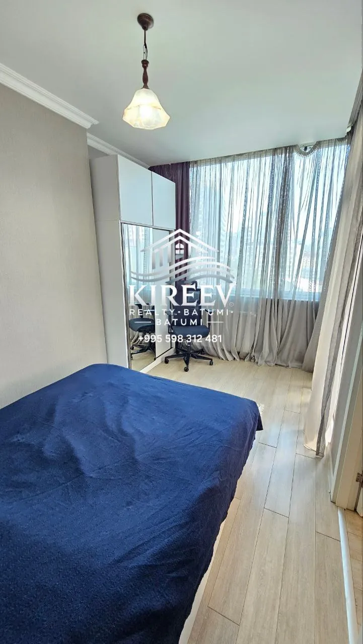 Квартира 70 м² на Инасаридзе в Батуми 3